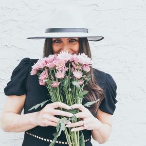 Meet your Posher, Jasna